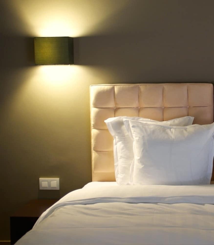 Saint-Gilles Hotel The Neufchatel מראה חיצוני תמונה