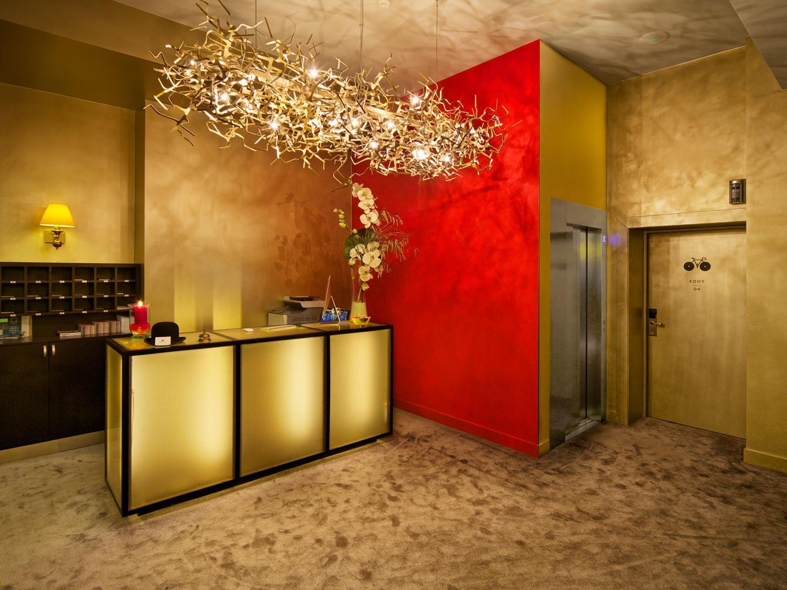 Saint-Gilles Hotel The Neufchatel מראה חיצוני תמונה