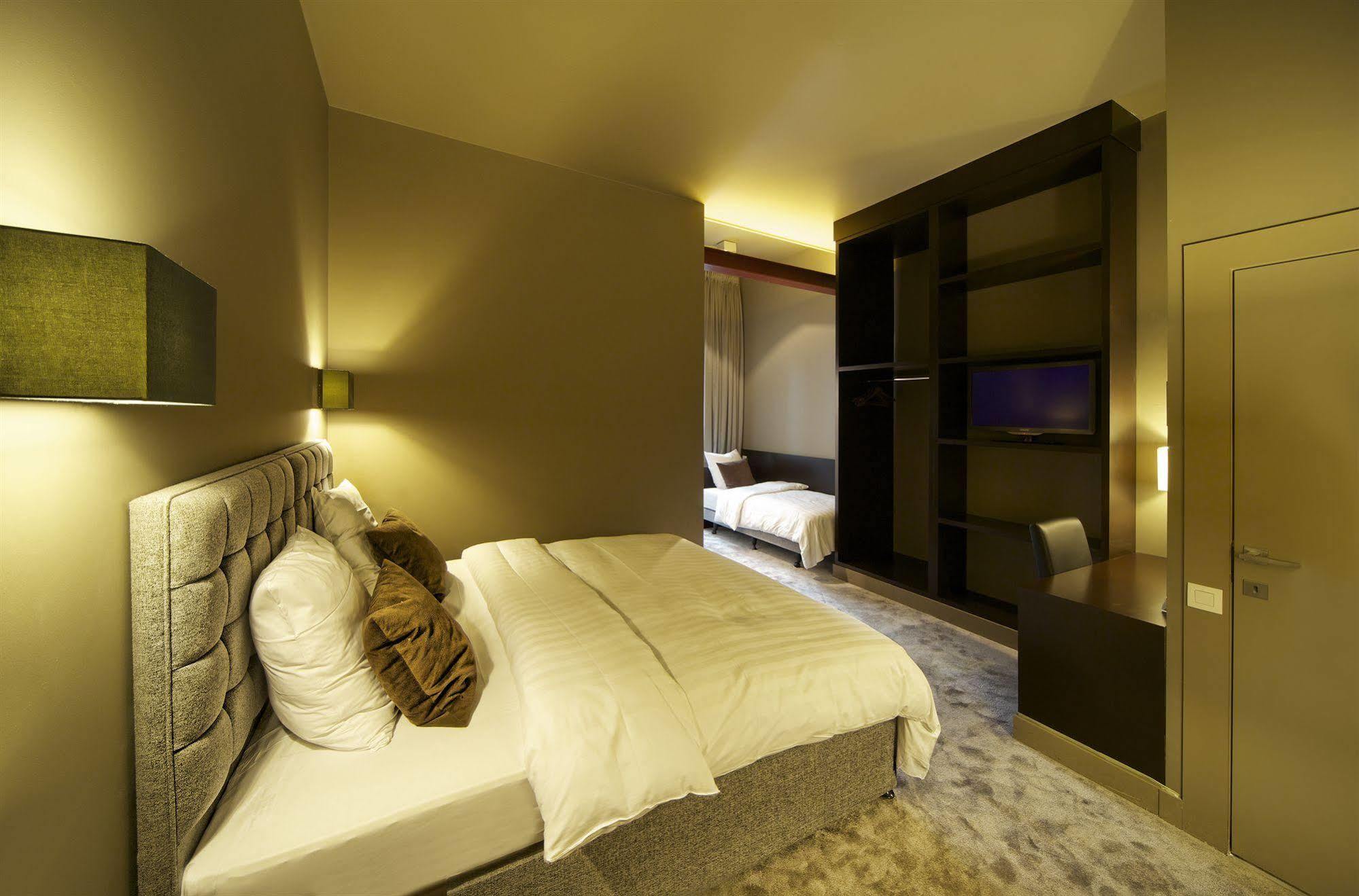Saint-Gilles Hotel The Neufchatel מראה חיצוני תמונה